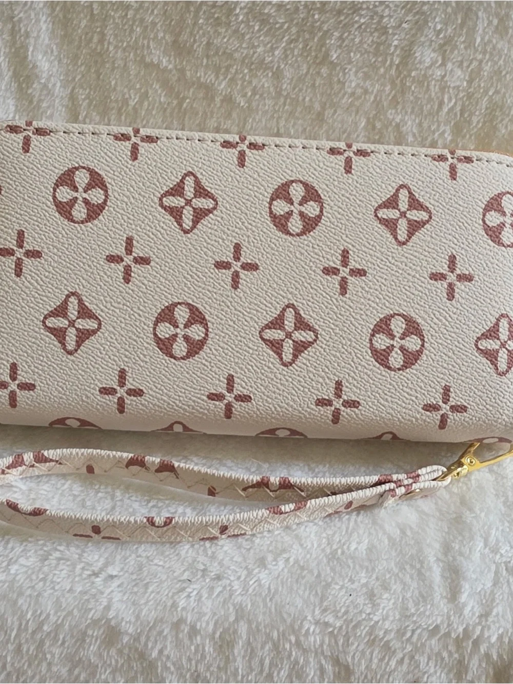 N/A stylish cream